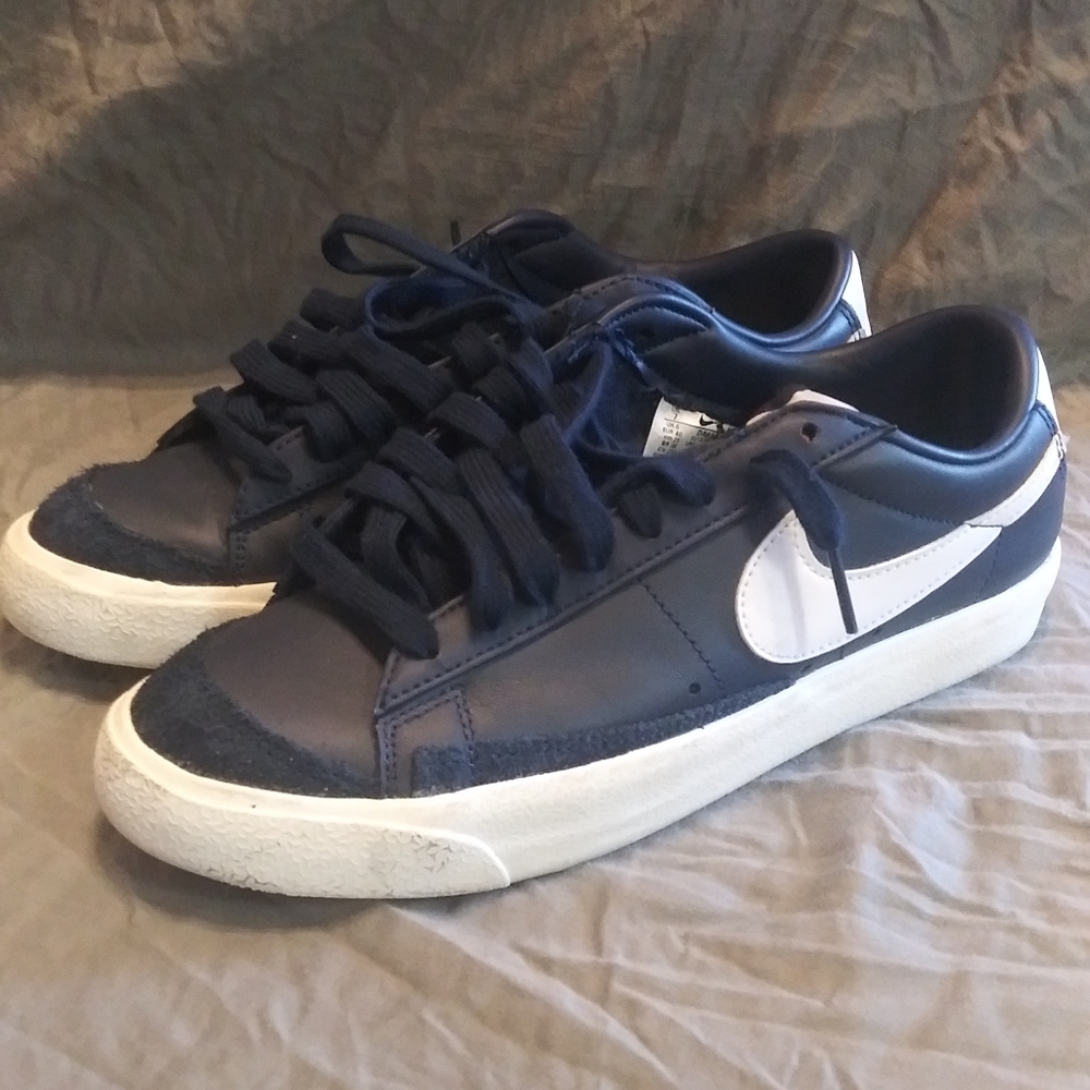 Nike Blazer Low ‘77 Midnight Navy and White Sneakers